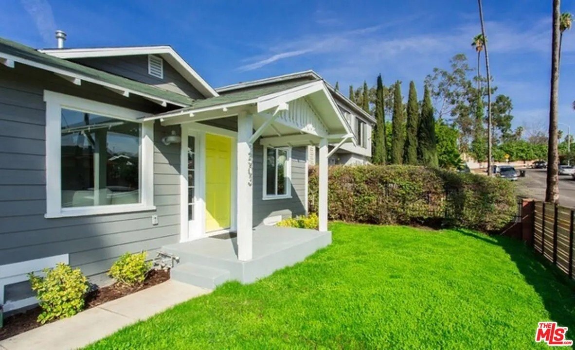 A Los Angeles home sold by Mahan Taleshpour